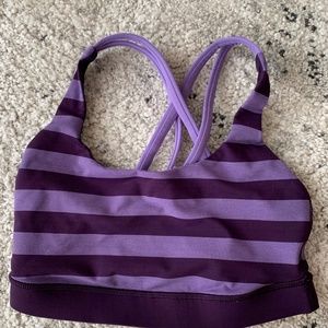 Lululemon sports bra